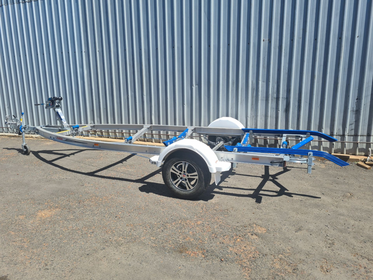 alloy move boat trailer to suite 5.3m to 5.7m boats 1595kg rated